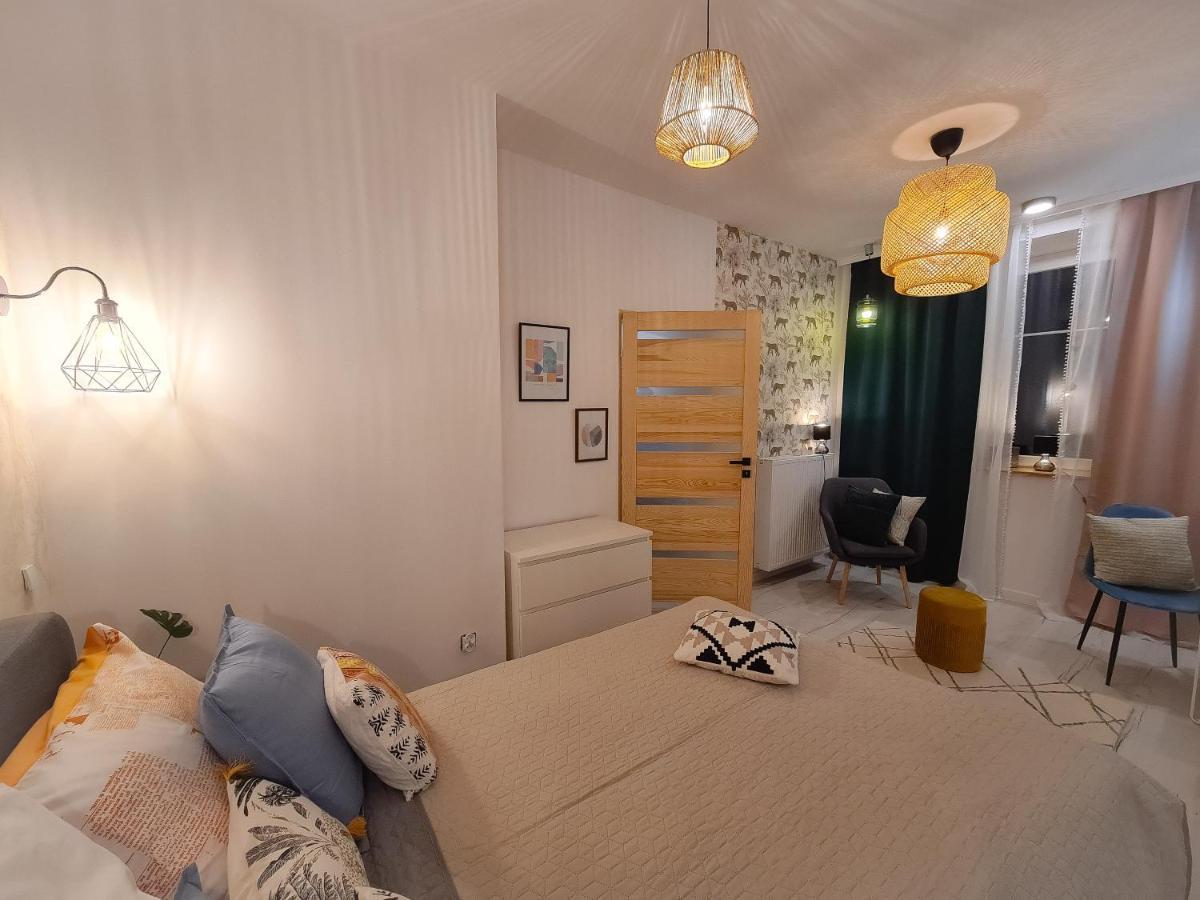 Apartamenty Przy Ratuszu โบเลสวาเวียส ภายนอก รูปภาพ